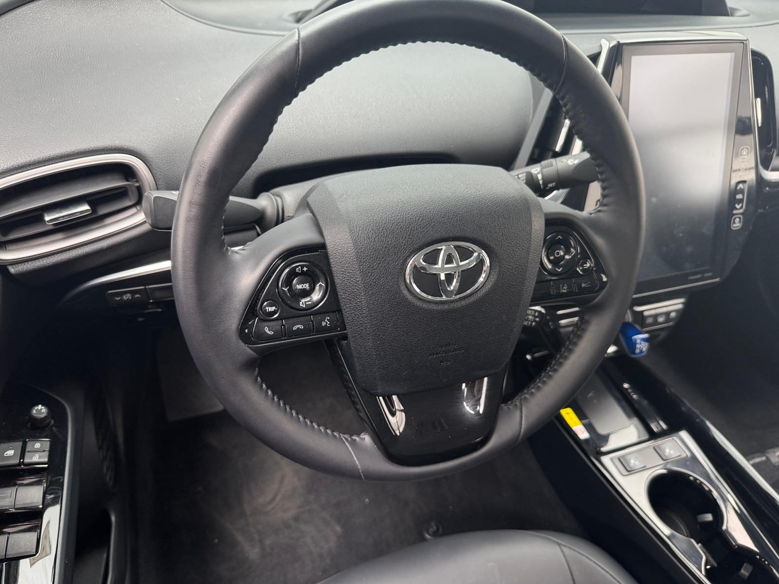 Thumbnail: 2022 Toyota Prius Prime - 4