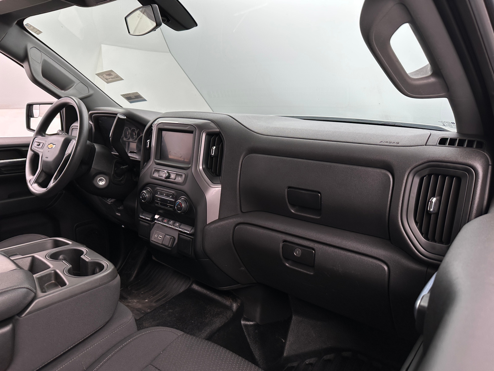 Thumbnail: 2022 Chevrolet Silverado 1500 - 3