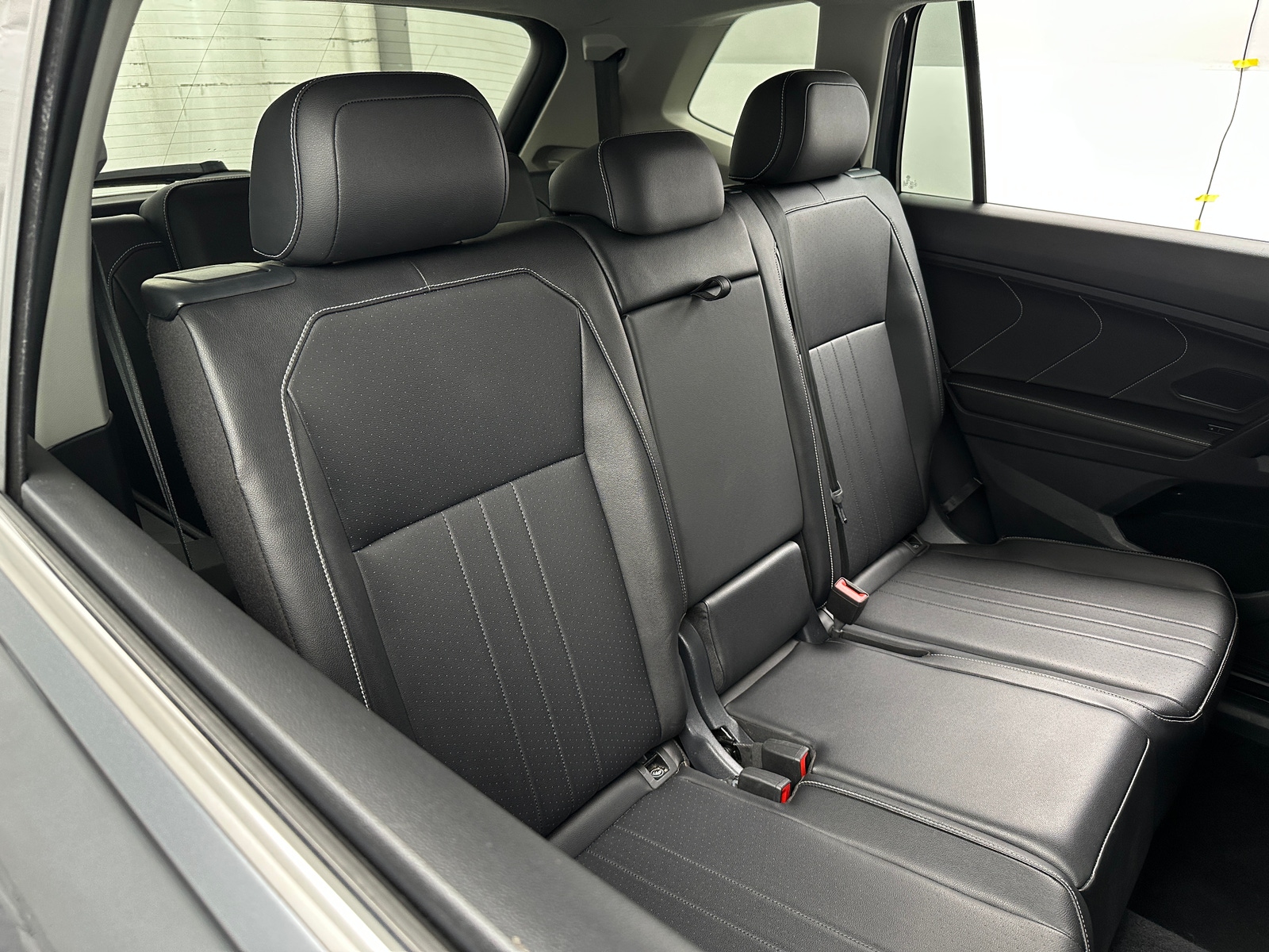 Thumbnail: 2024 Volkswagen Tiguan - 5