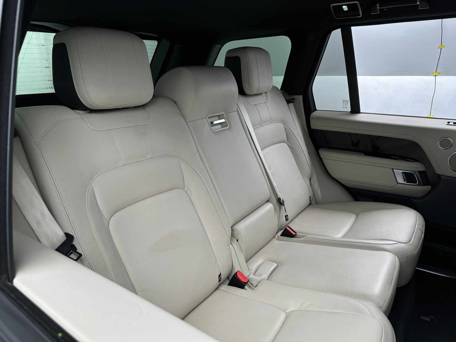 Thumbnail: 2021 Land Rover Range Rover - 5