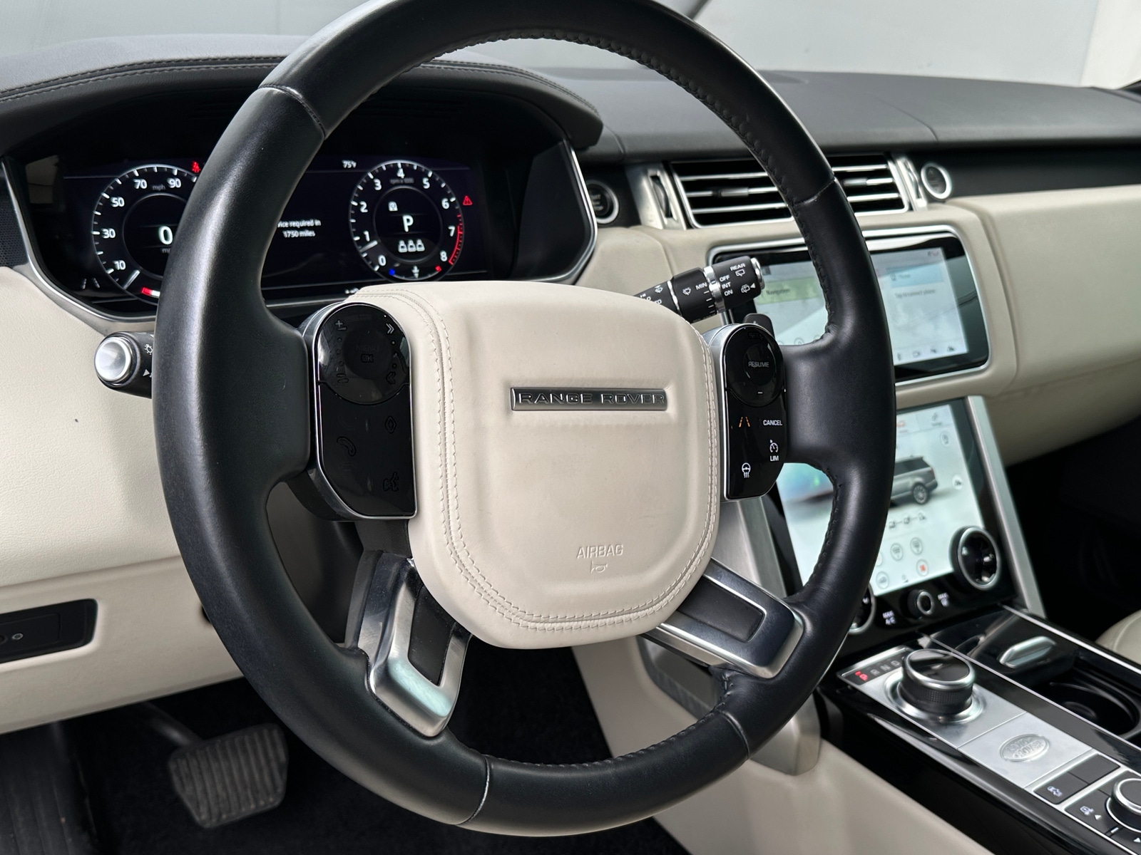 Thumbnail: 2021 Land Rover Range Rover - 4