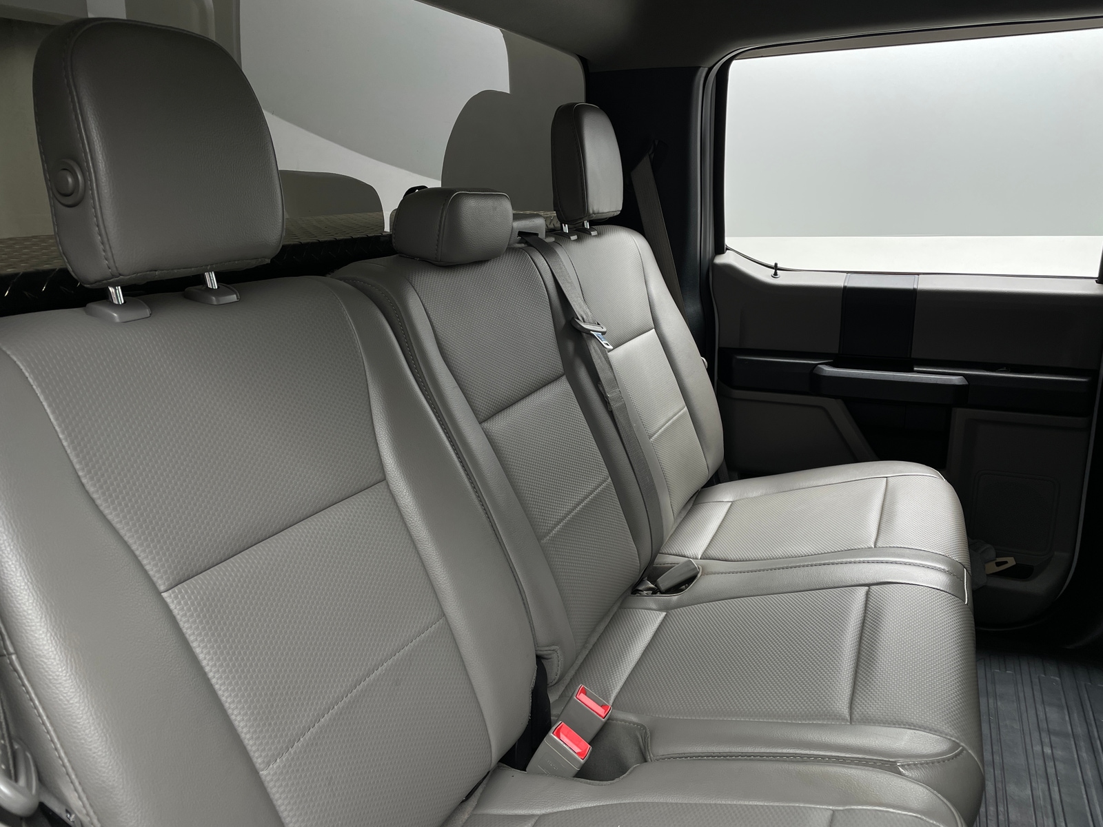 Thumbnail: 2018 Ford Econoline - 6