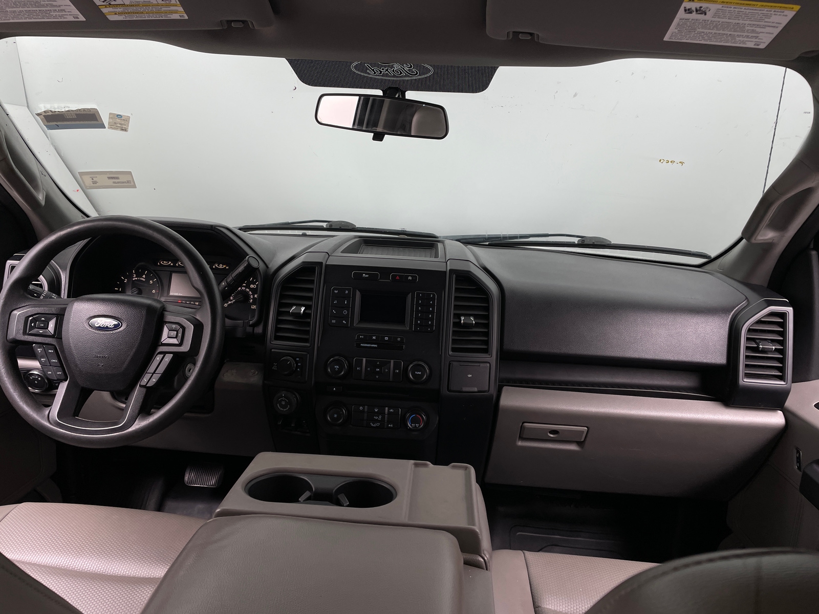 Thumbnail: 2018 Ford Econoline - 3