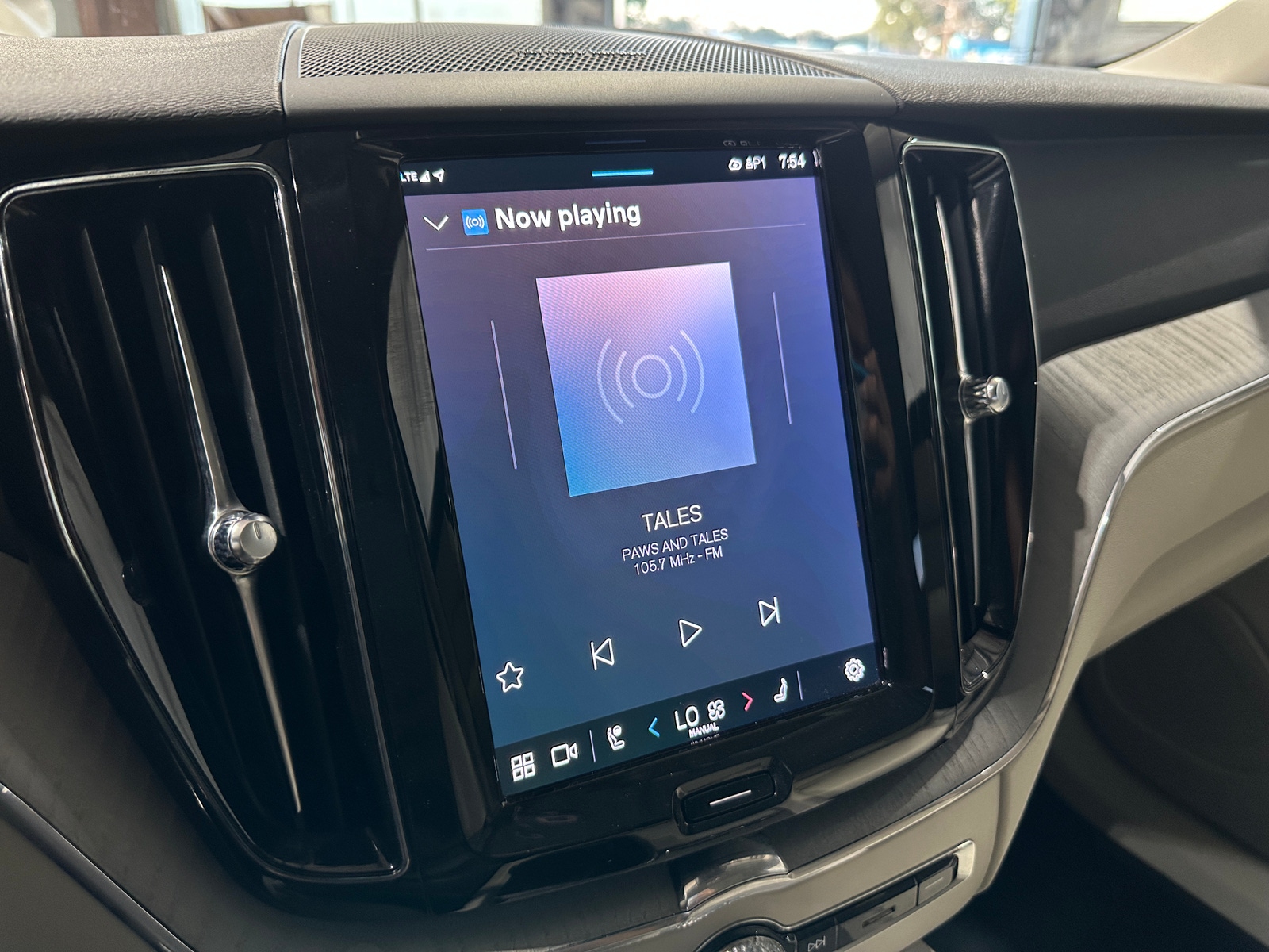 Thumbnail: 2024 Volvo XC60 - 3