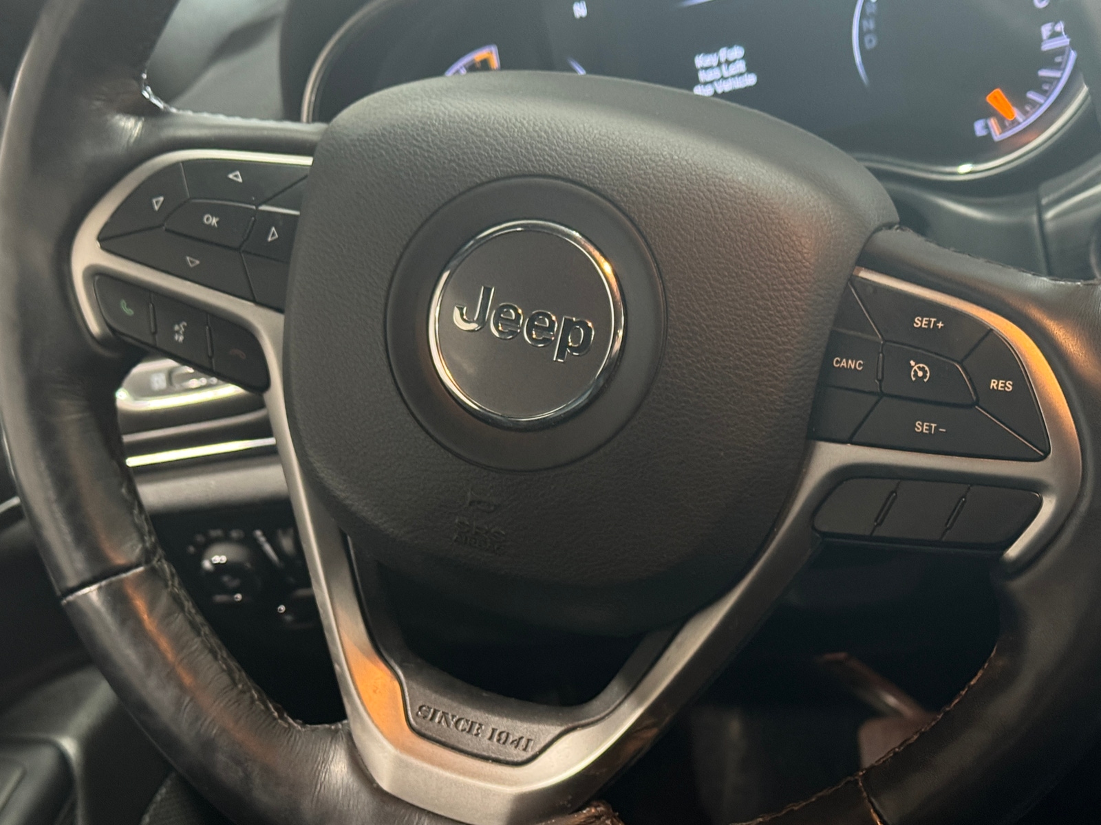 Thumbnail: 2021 Jeep Grand Cherokee - 4