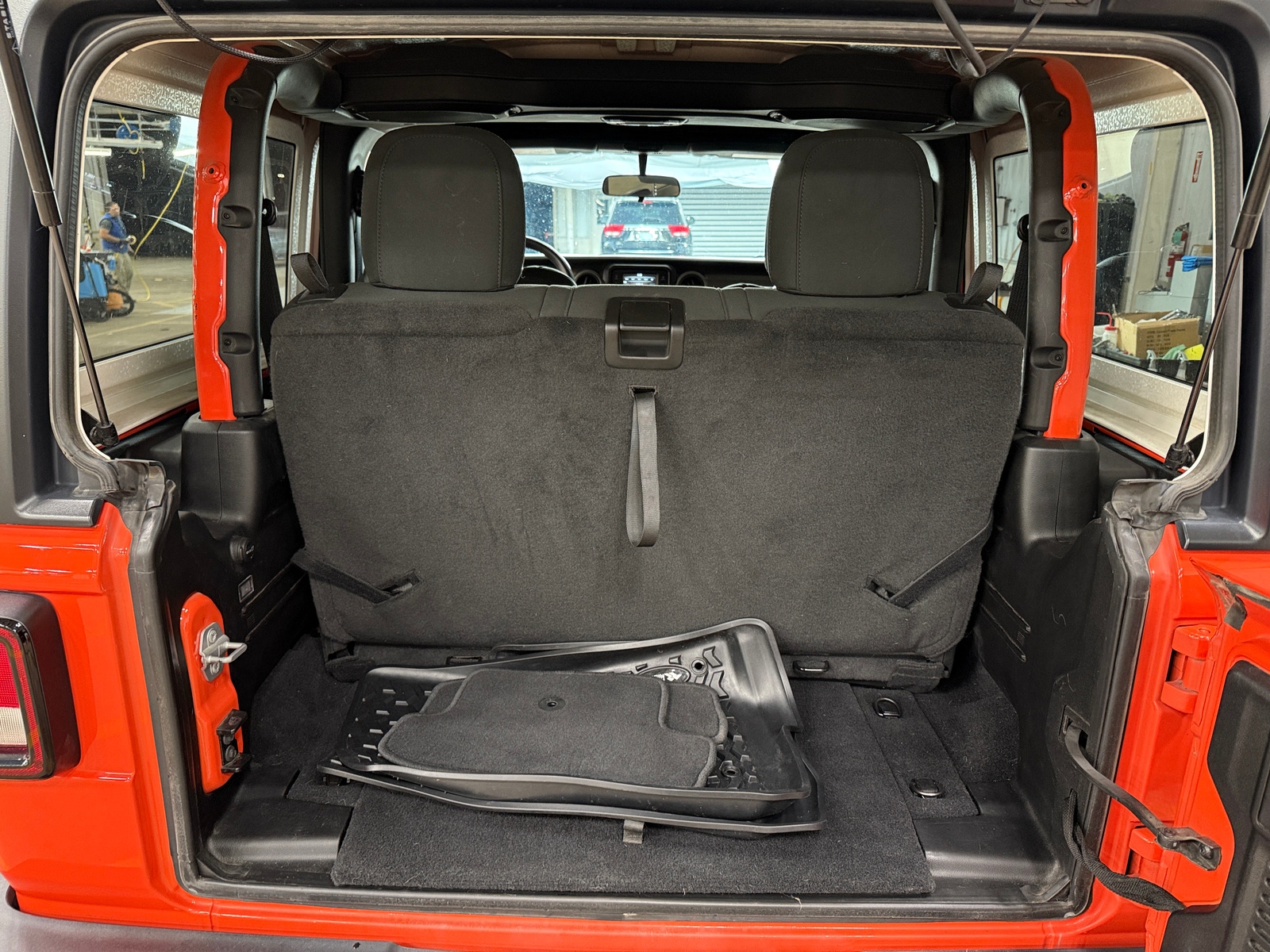 Thumbnail: 2019 Jeep Wrangler - 7
