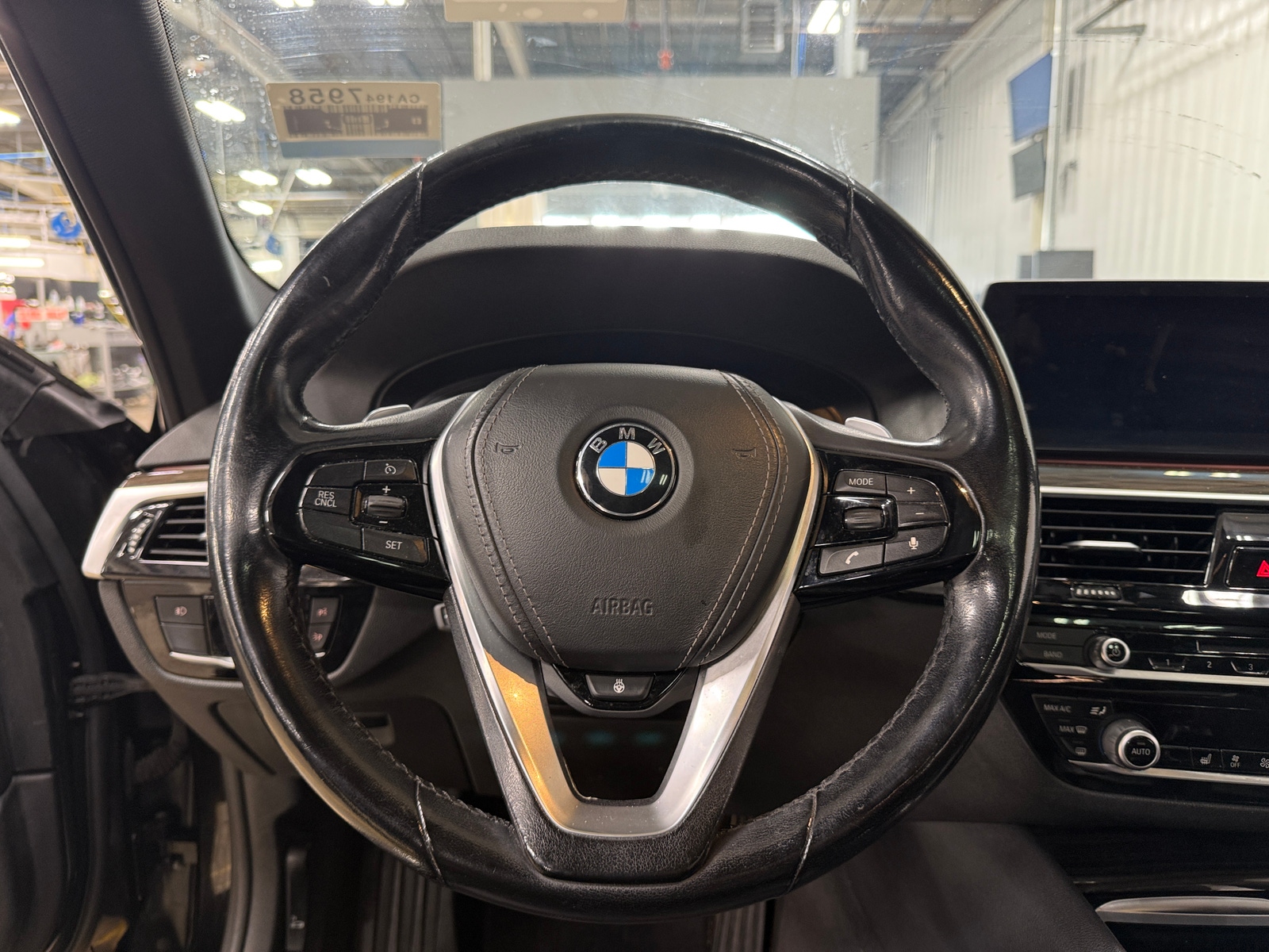 Thumbnail: 2018 BMW 5 Series - 4