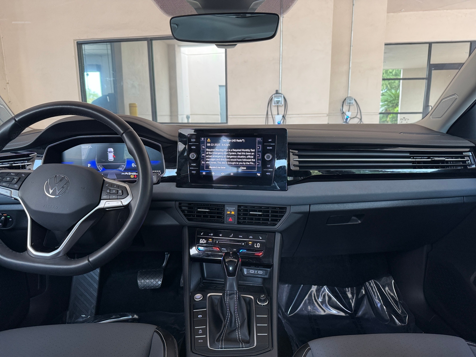 Thumbnail: 2025 Volkswagen Jetta - 3