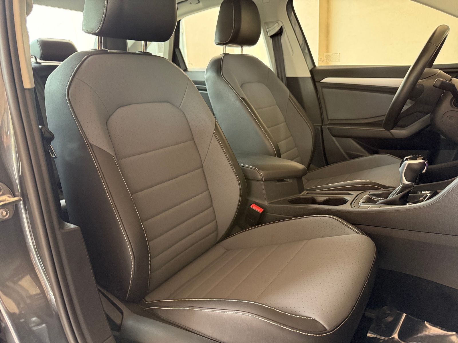 Thumbnail: 2025 Volkswagen Jetta - 2