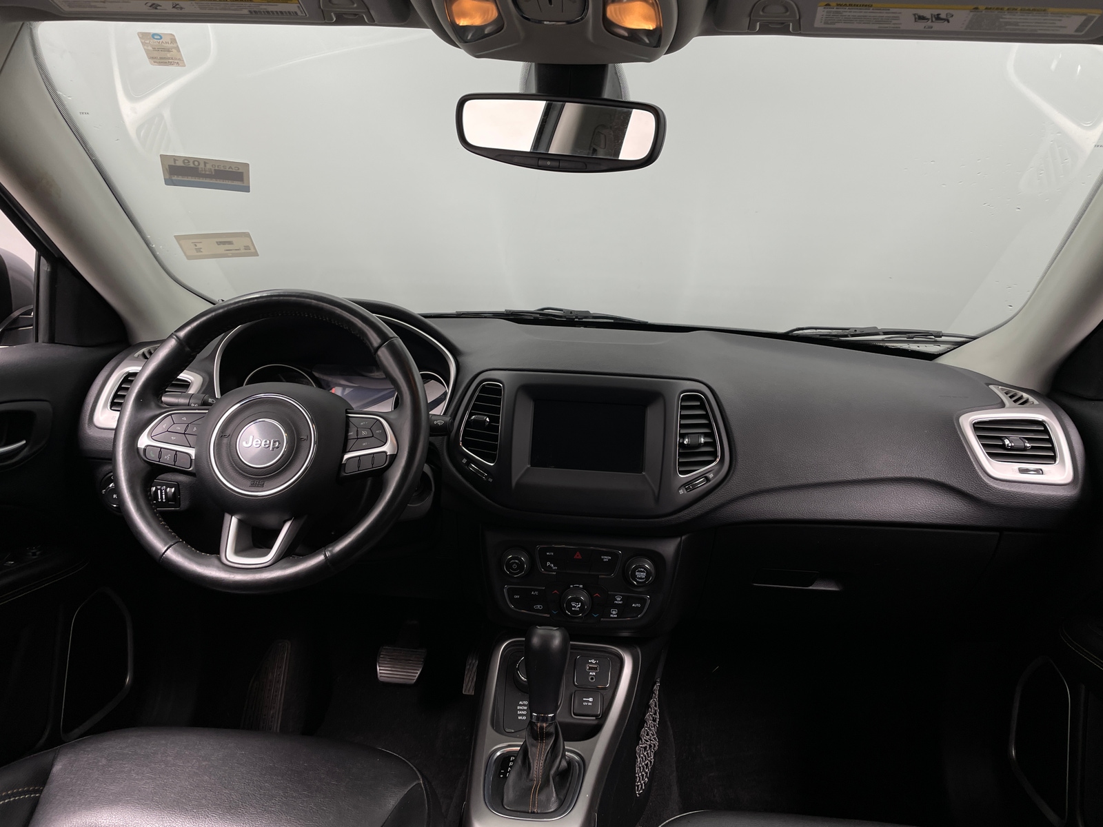 Thumbnail: 2019 Jeep Compass - 3