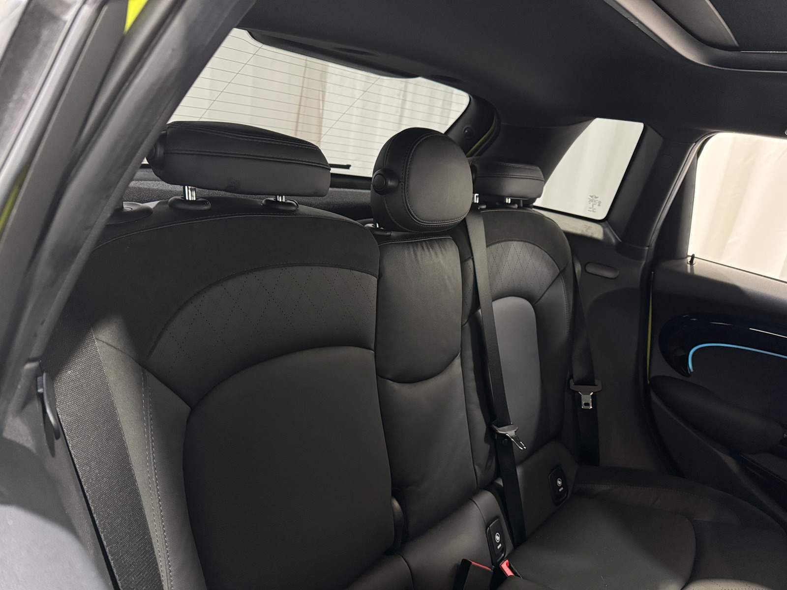 Thumbnail: 2023 MINI Cooper Hardtop - 5
