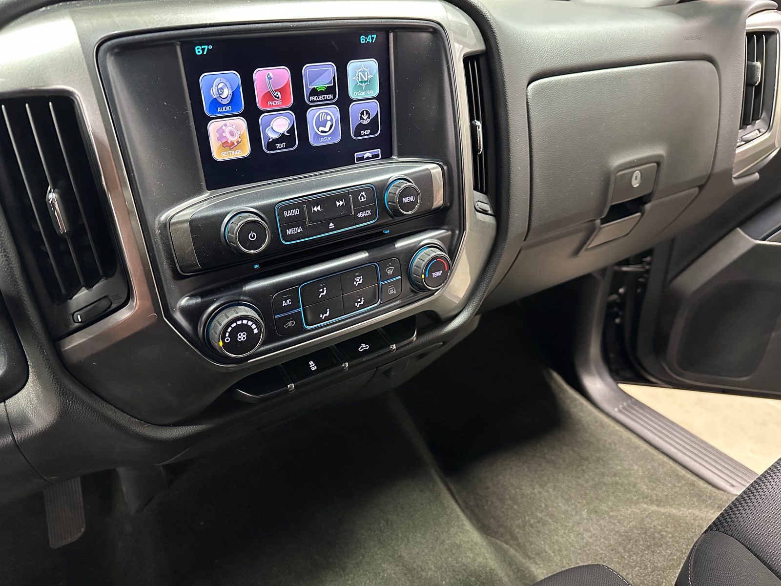 Thumbnail: 2017 Chevrolet Silverado 1500 - 4