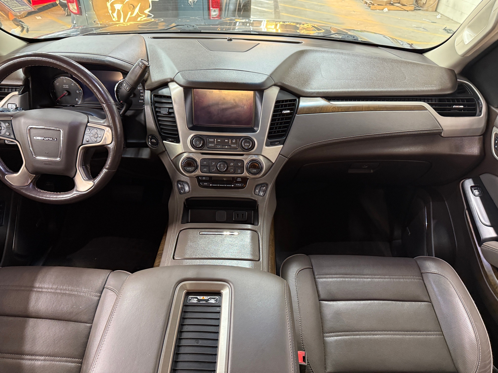 Thumbnail: 2018 GMC Yukon - 2