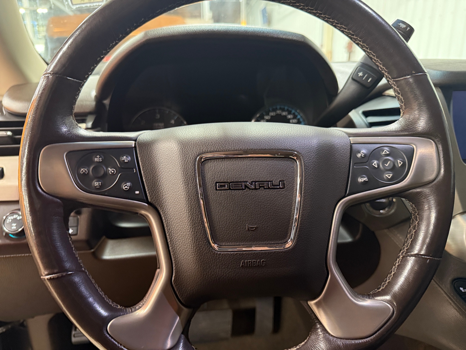 Thumbnail: 2018 GMC Yukon - 4