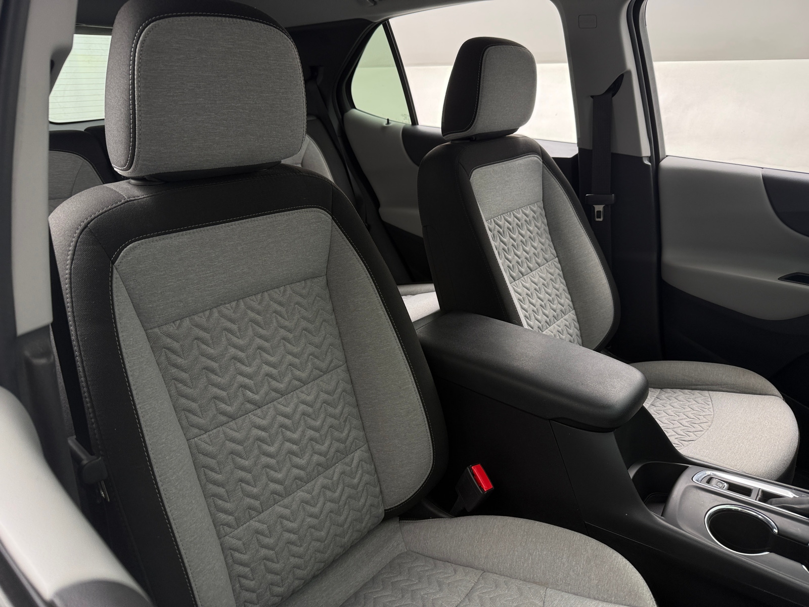 Thumbnail: 2023 Chevrolet Equinox - 2