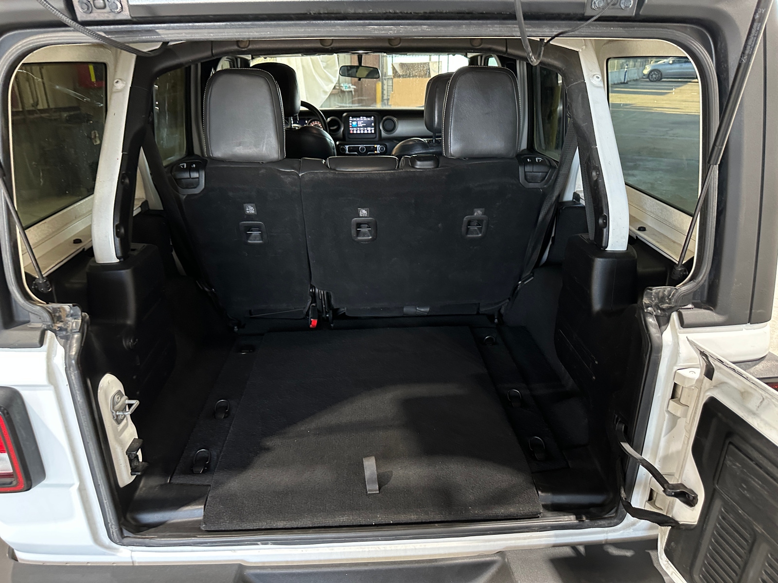 Thumbnail: 2018 Jeep Wrangler - 7