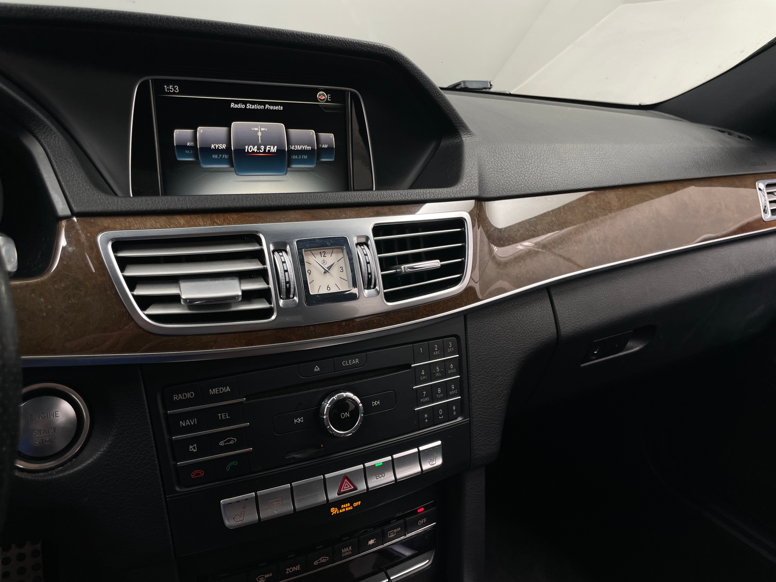 Thumbnail: 2016 Mercedes-Benz E-Class - 3