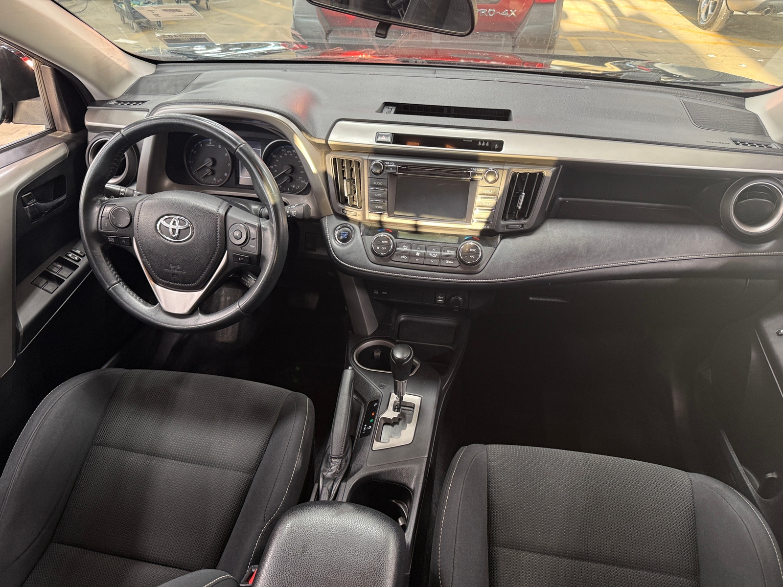 Thumbnail: 2018 Toyota RAV4 - 3