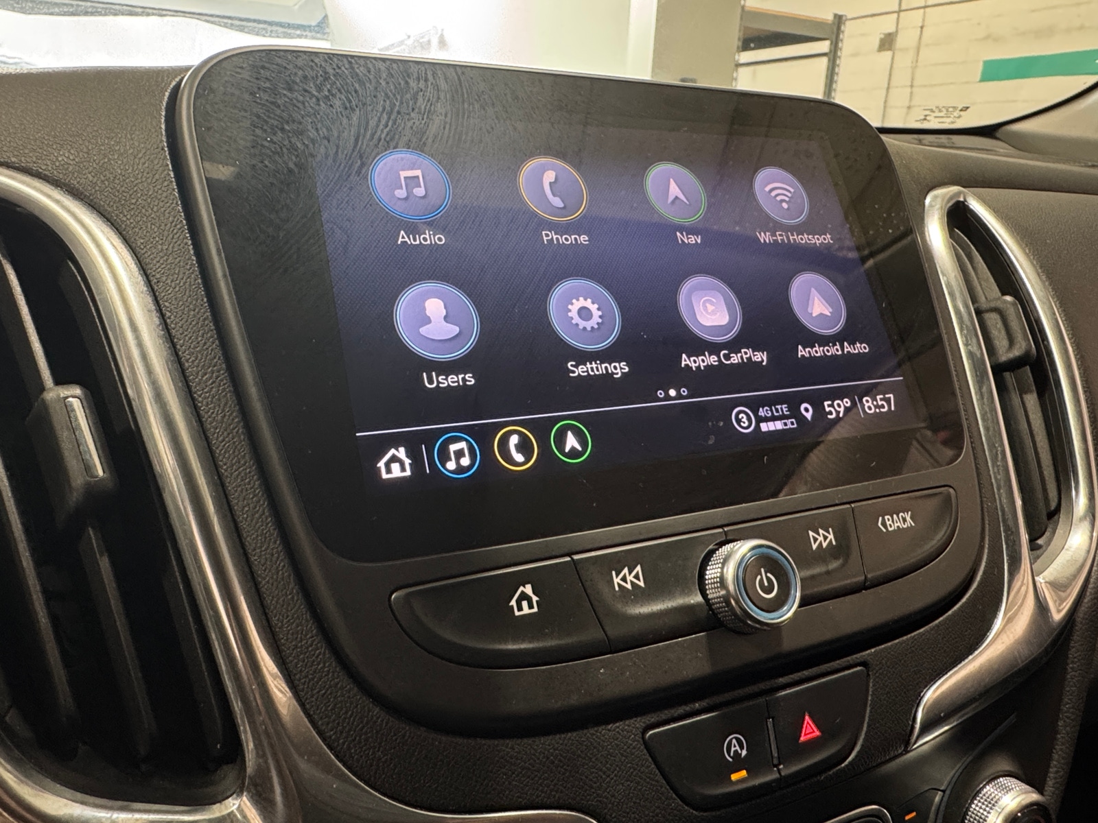 Thumbnail: 2022 Chevrolet Equinox - 4