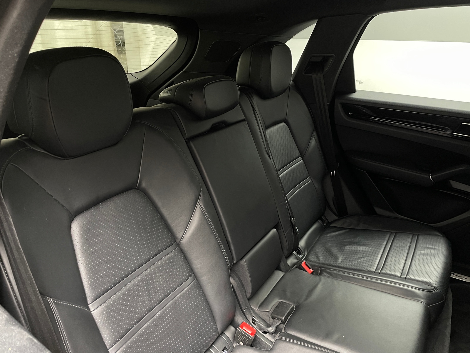 Thumbnail: 2019 Porsche Cayenne - 5