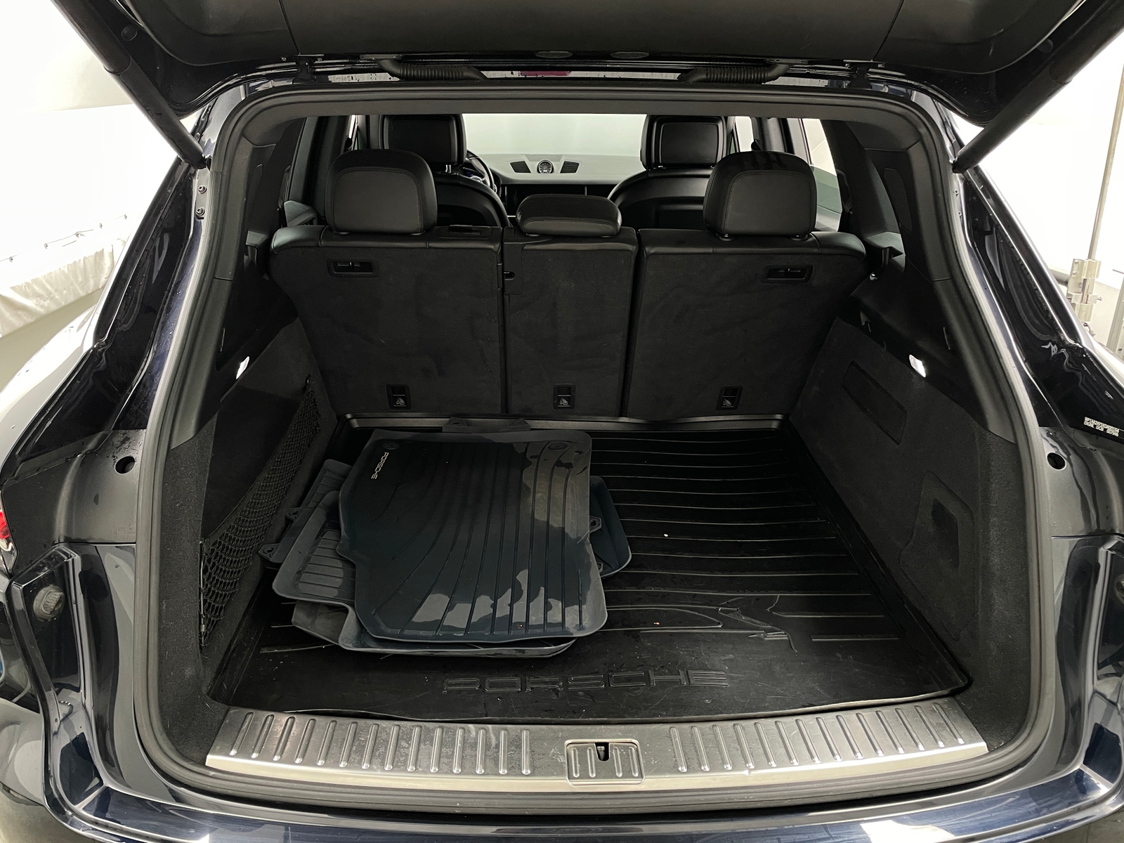 Thumbnail: 2019 Porsche Cayenne - 6