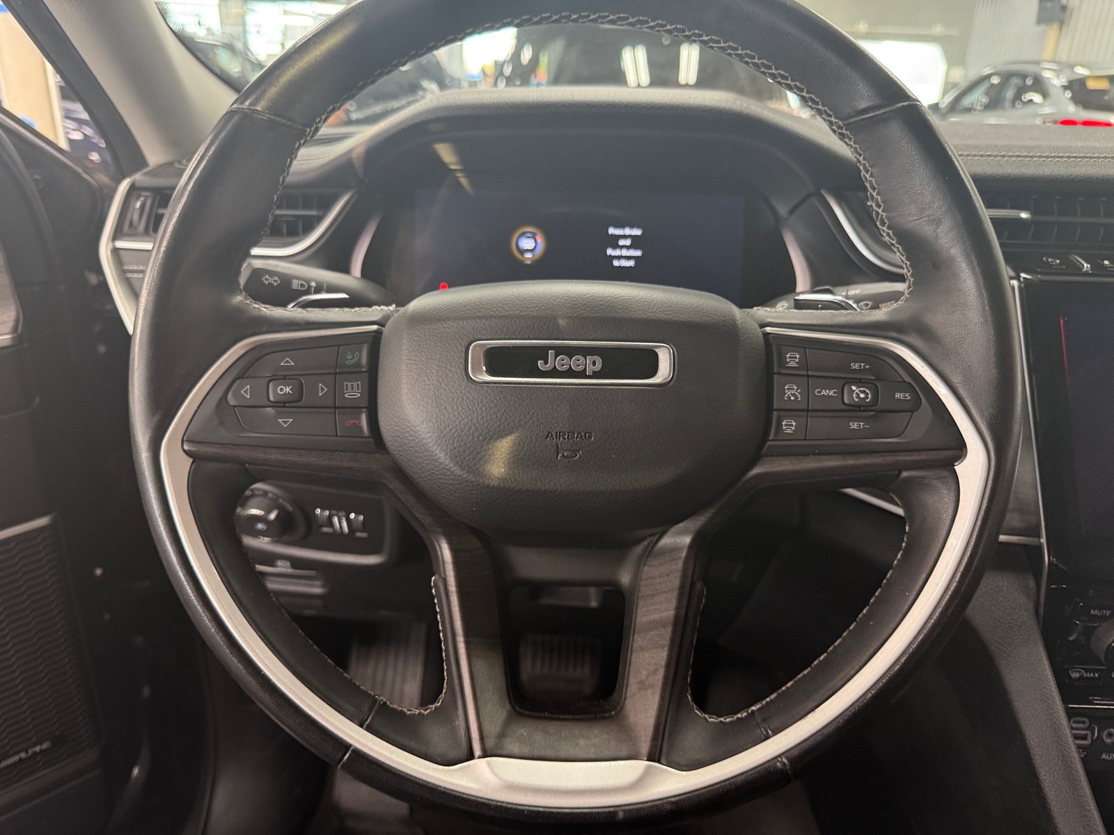 Thumbnail: 2021 Jeep Grand Cherokee L - 4