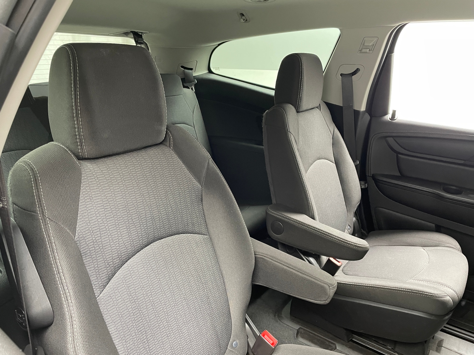 Thumbnail: 2017 Chevrolet Traverse - 6