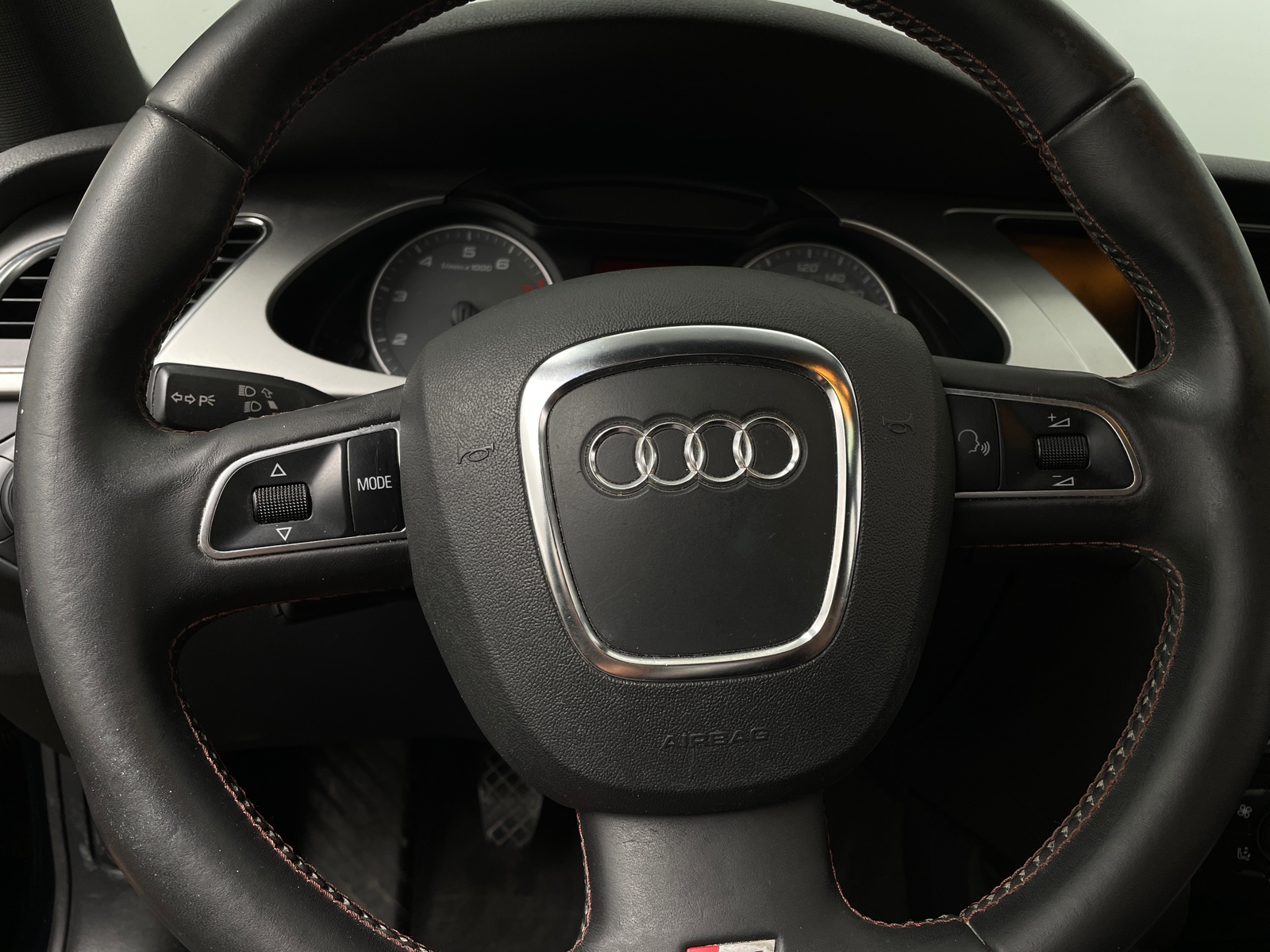 Thumbnail: 2011 Audi S4 - 4