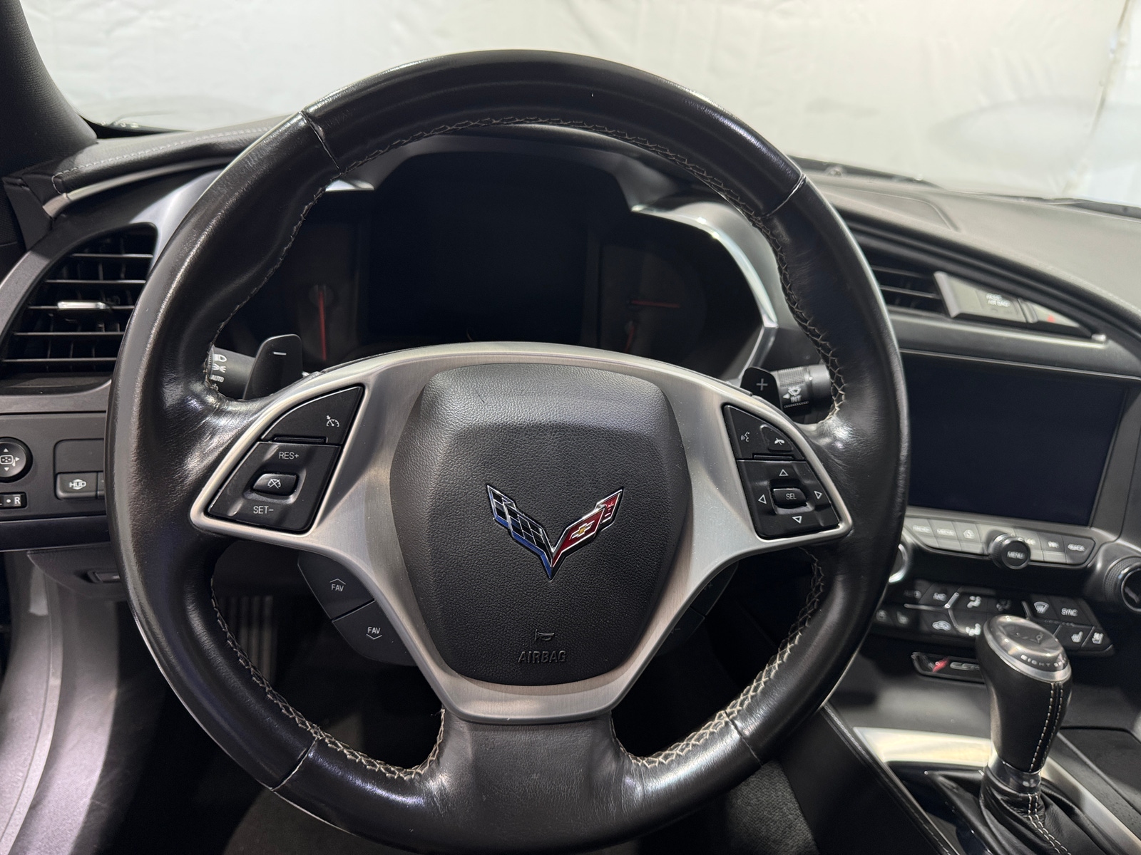 Thumbnail: 2015 Chevrolet Corvette - 3