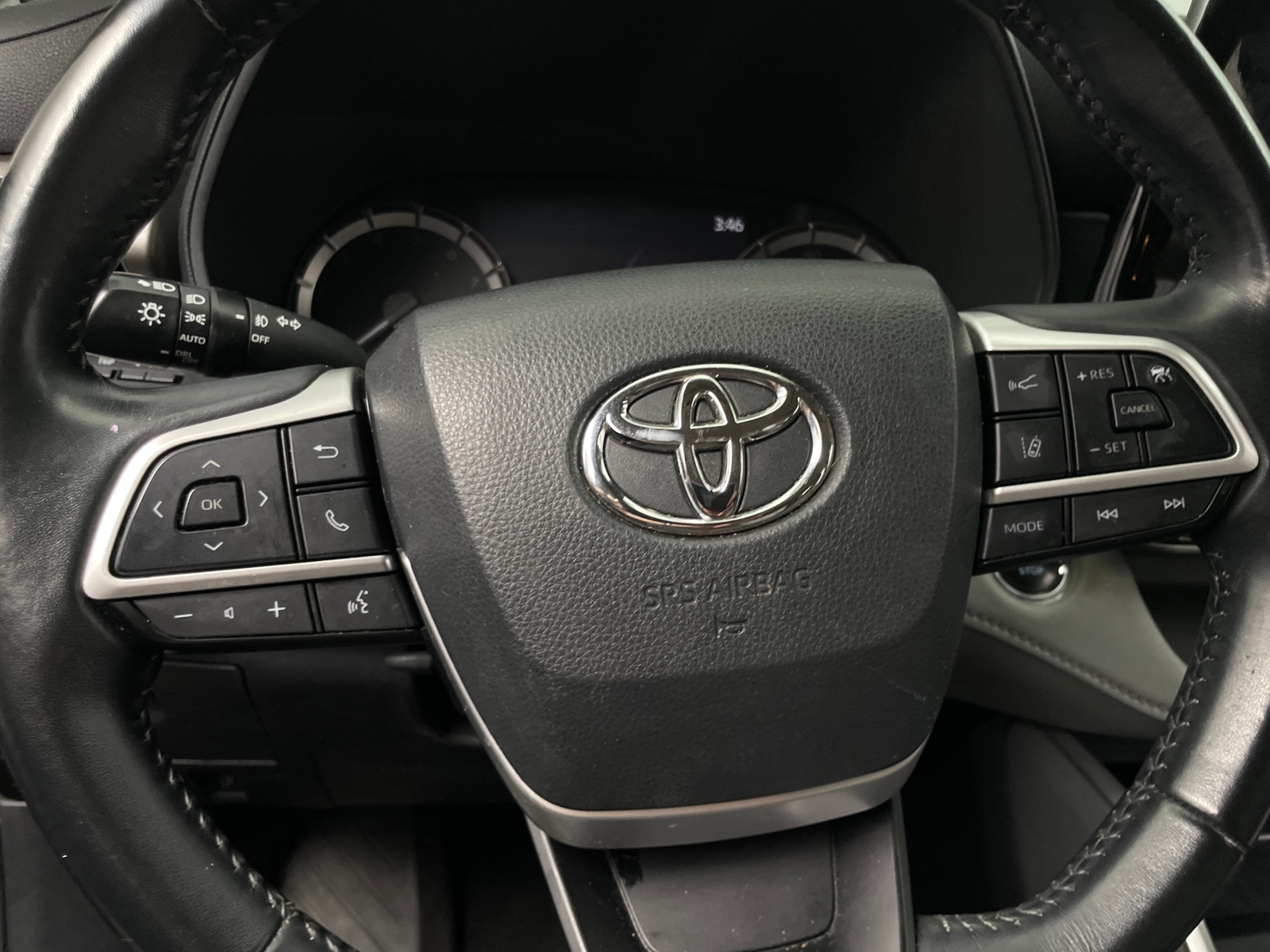 Thumbnail: 2023 Toyota Highlander - 5