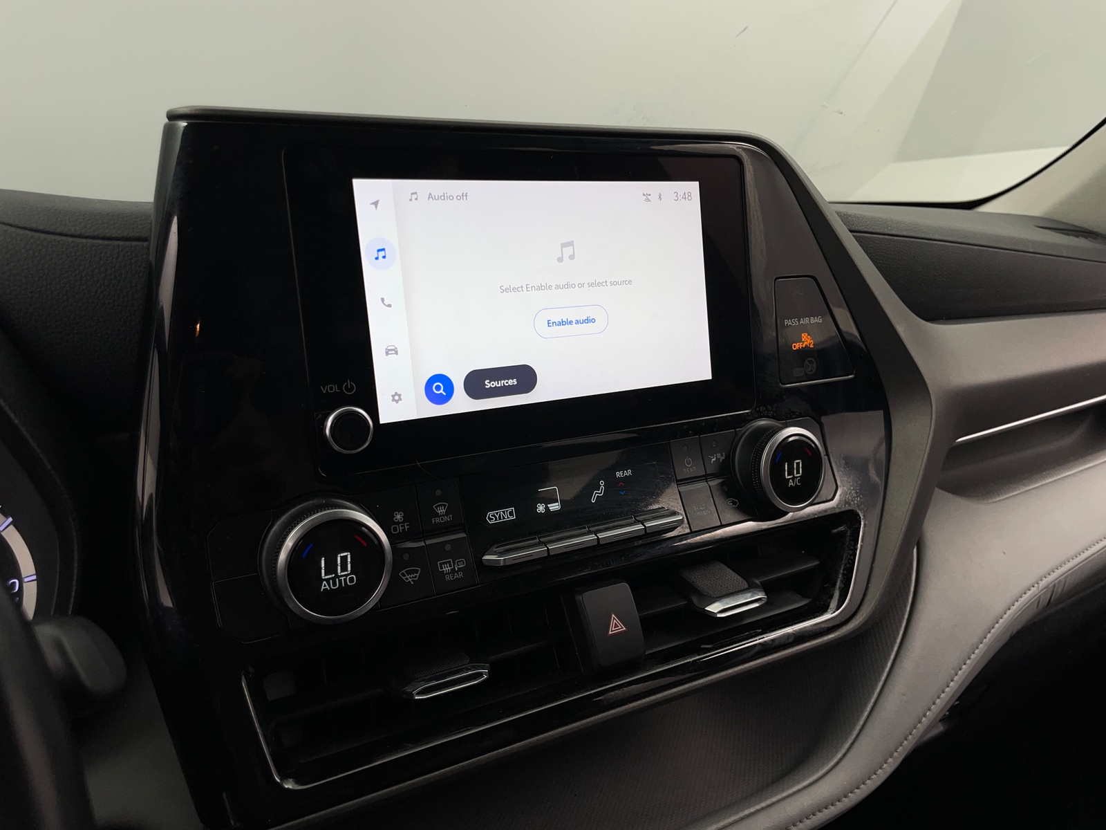 Thumbnail: 2023 Toyota Highlander - 4