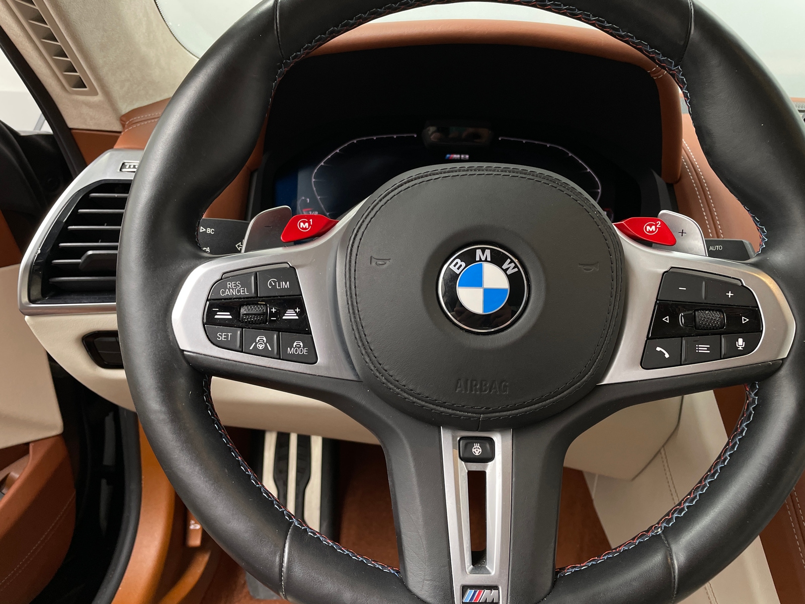 Thumbnail: 2020 BMW M8 - 3