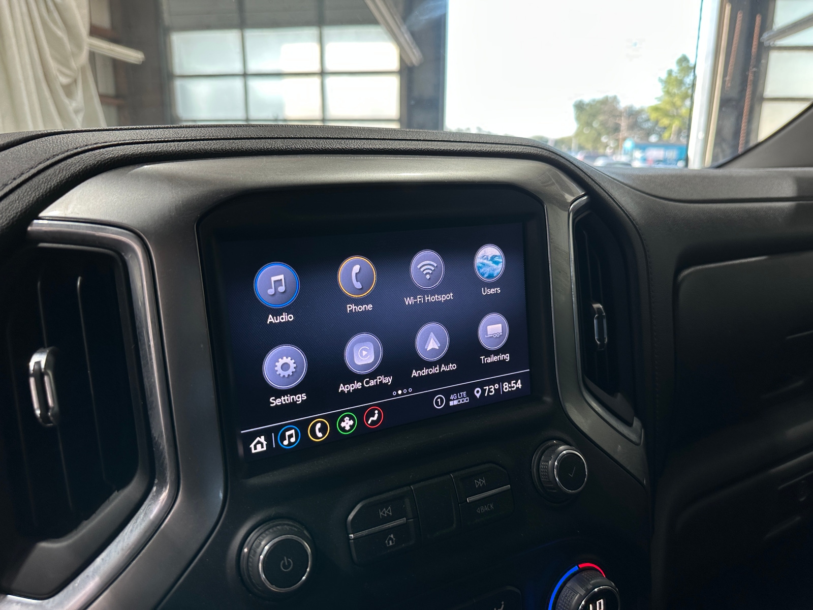 Thumbnail: 2020 Chevrolet Silverado 1500 - 3