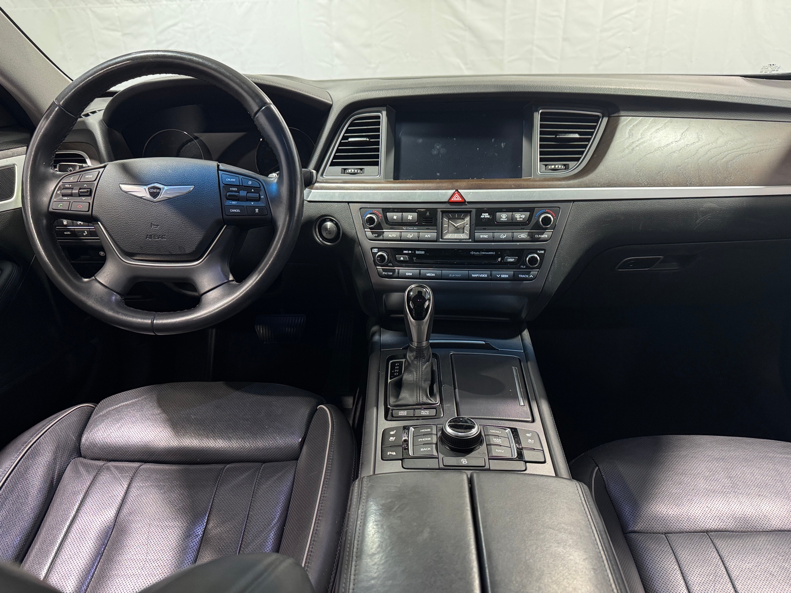 Thumbnail: 2016 Hyundai Genesis - 2