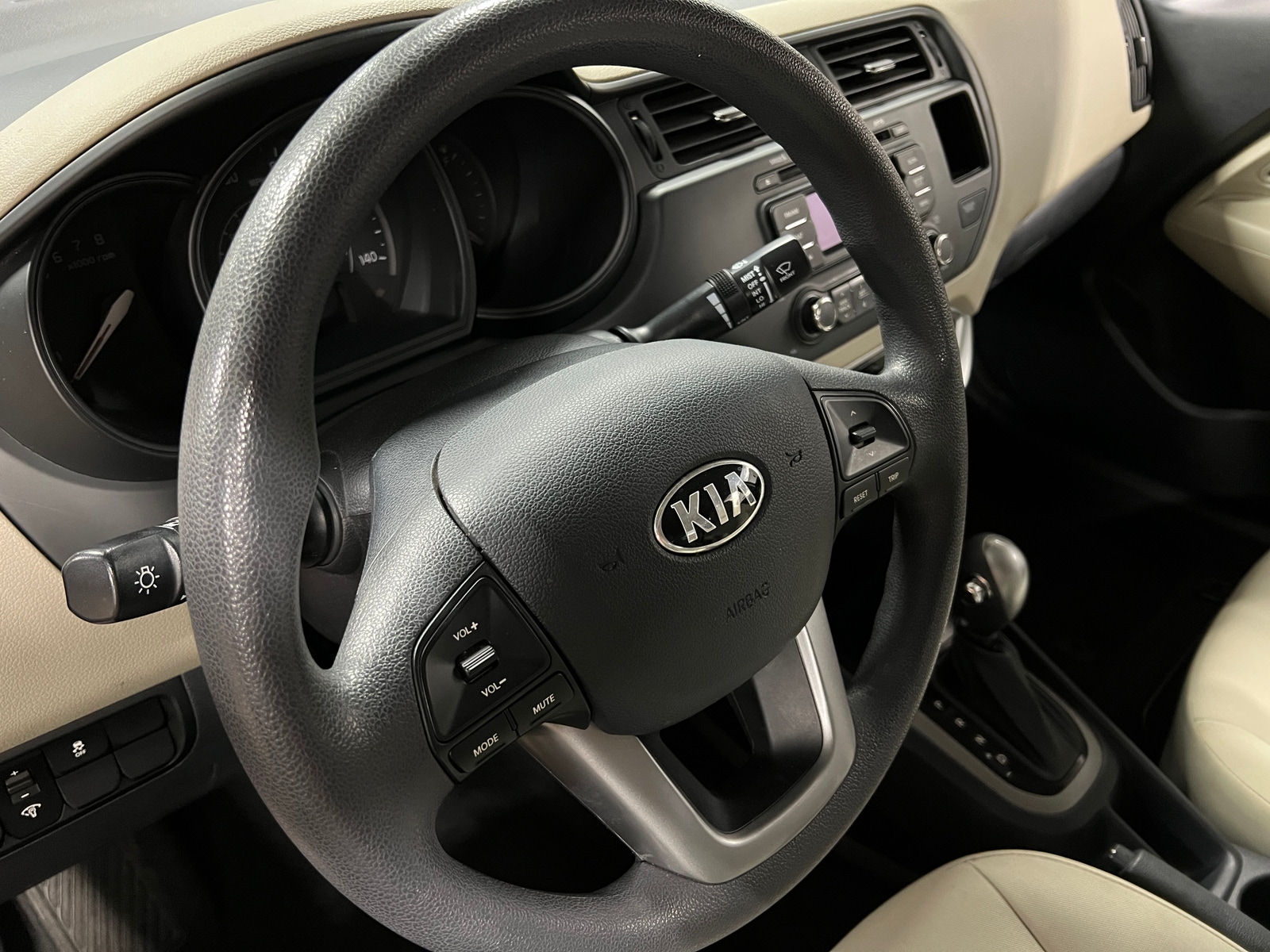 Thumbnail: 2013 Kia Rio - 5