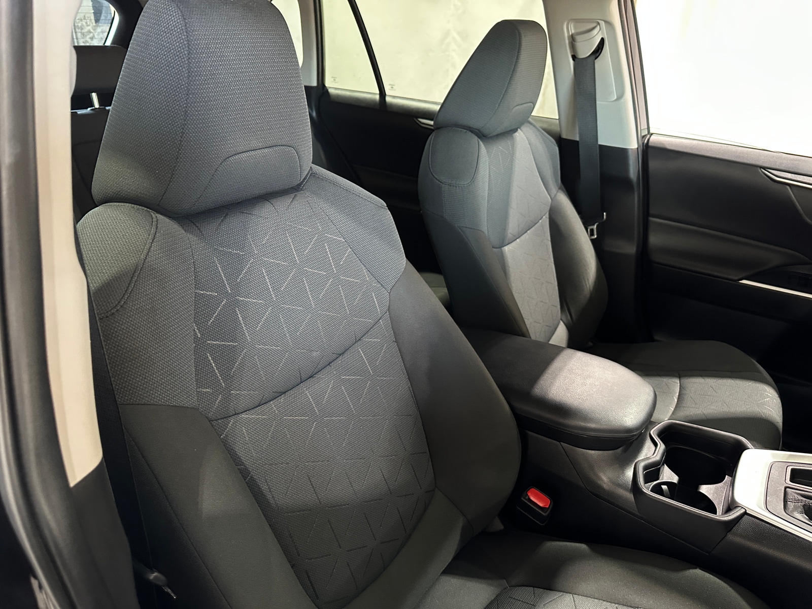 Thumbnail: 2021 Toyota RAV4 - 2