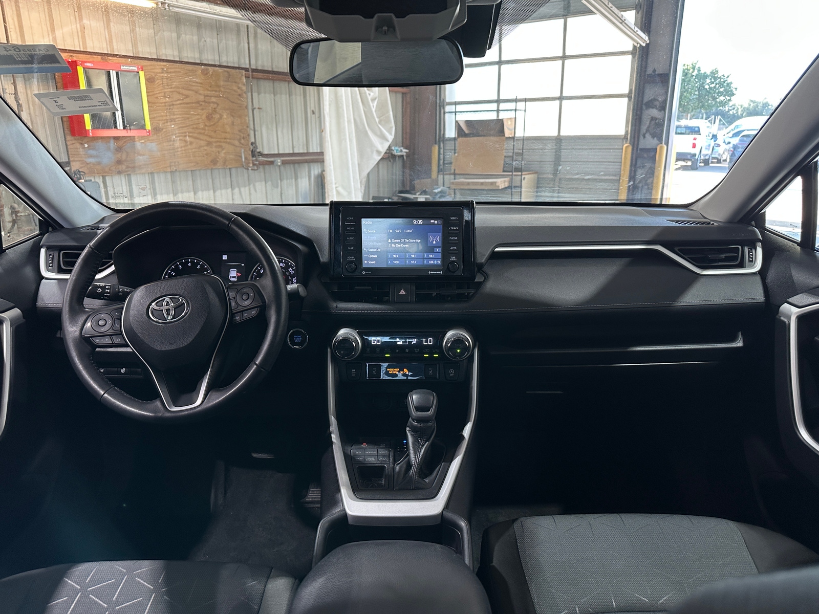 Thumbnail: 2021 Toyota RAV4 - 3
