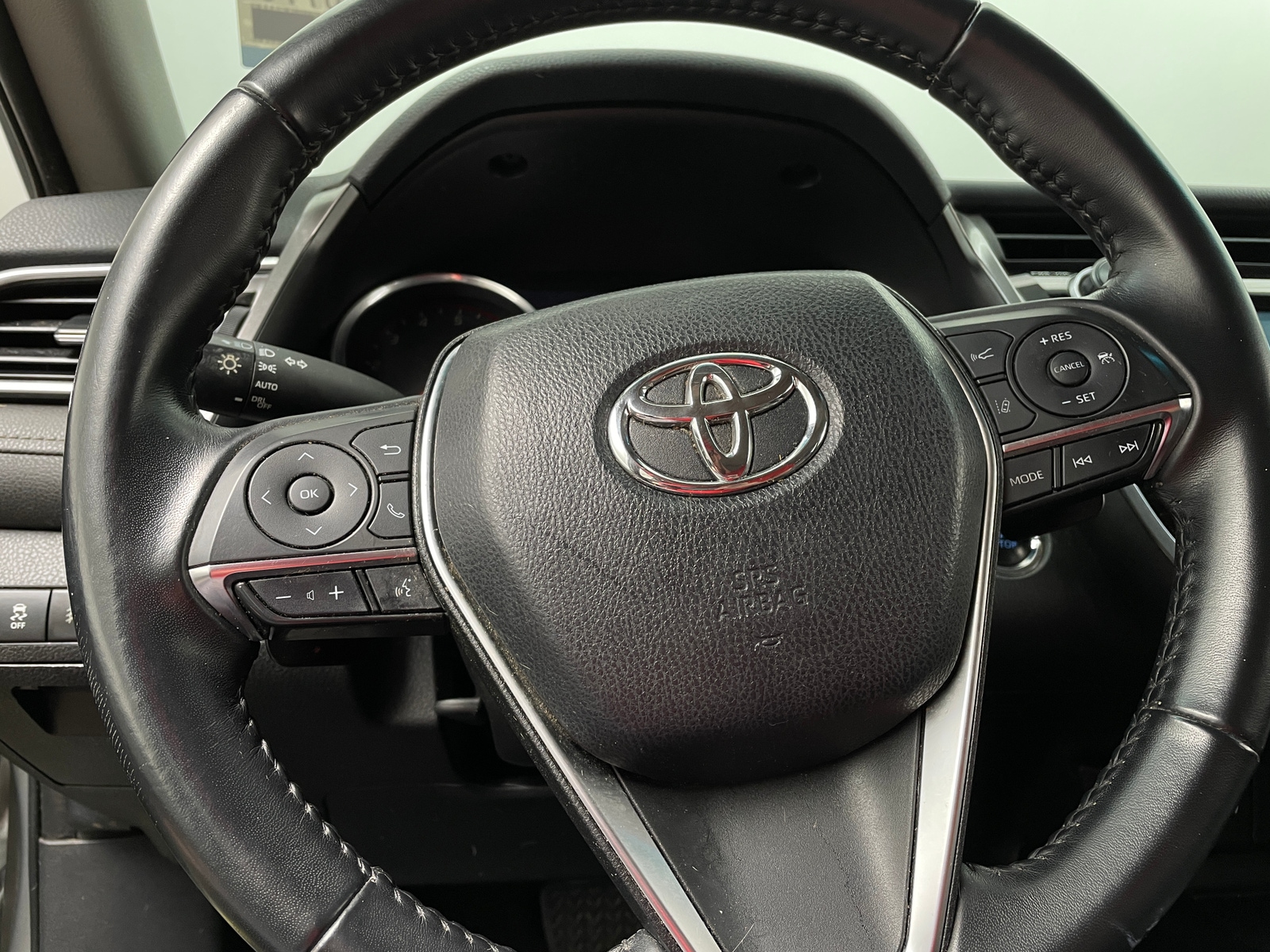 Thumbnail: 2018 Toyota Camry - 4