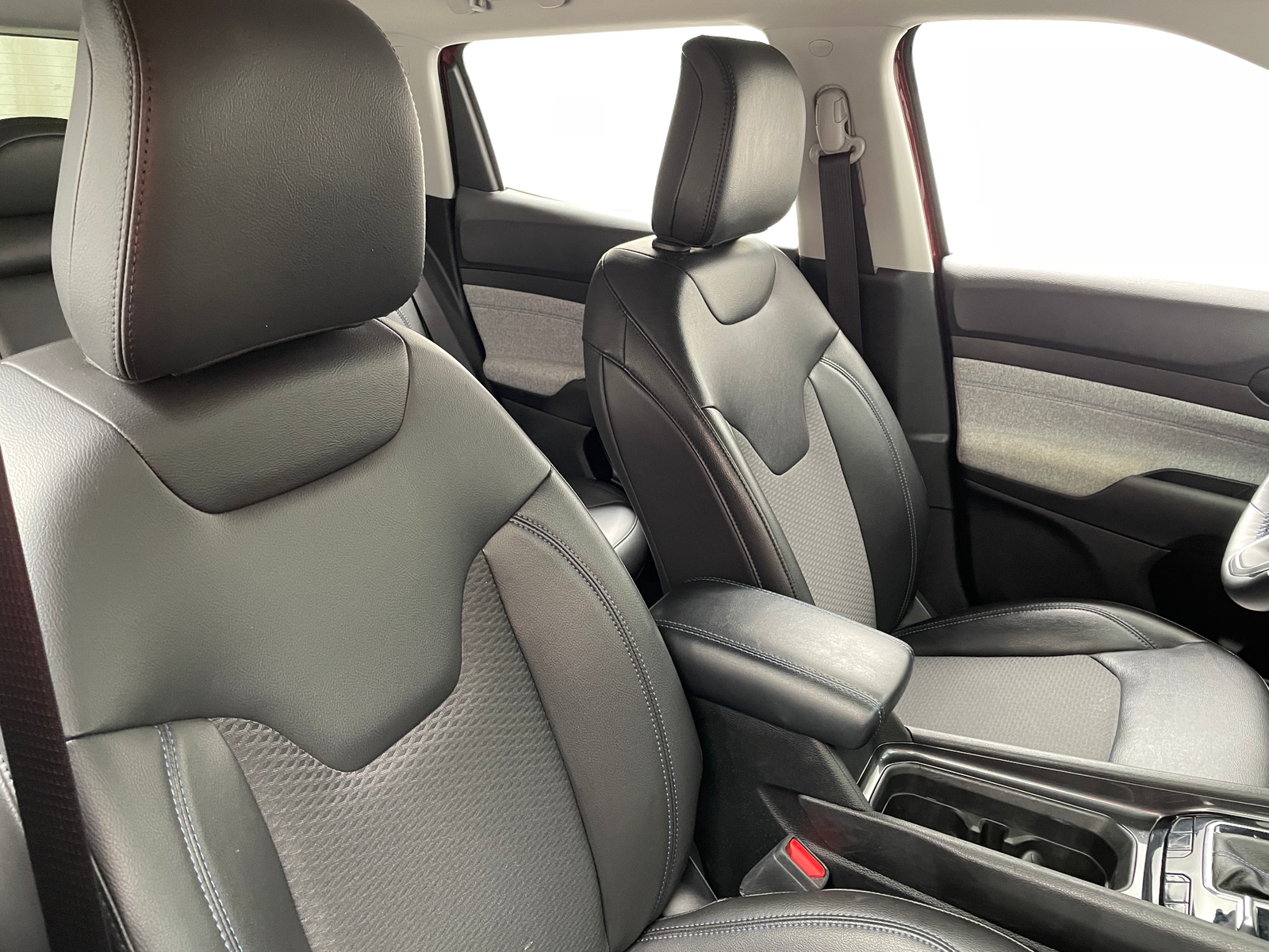 Thumbnail: 2022 Jeep Compass - 2