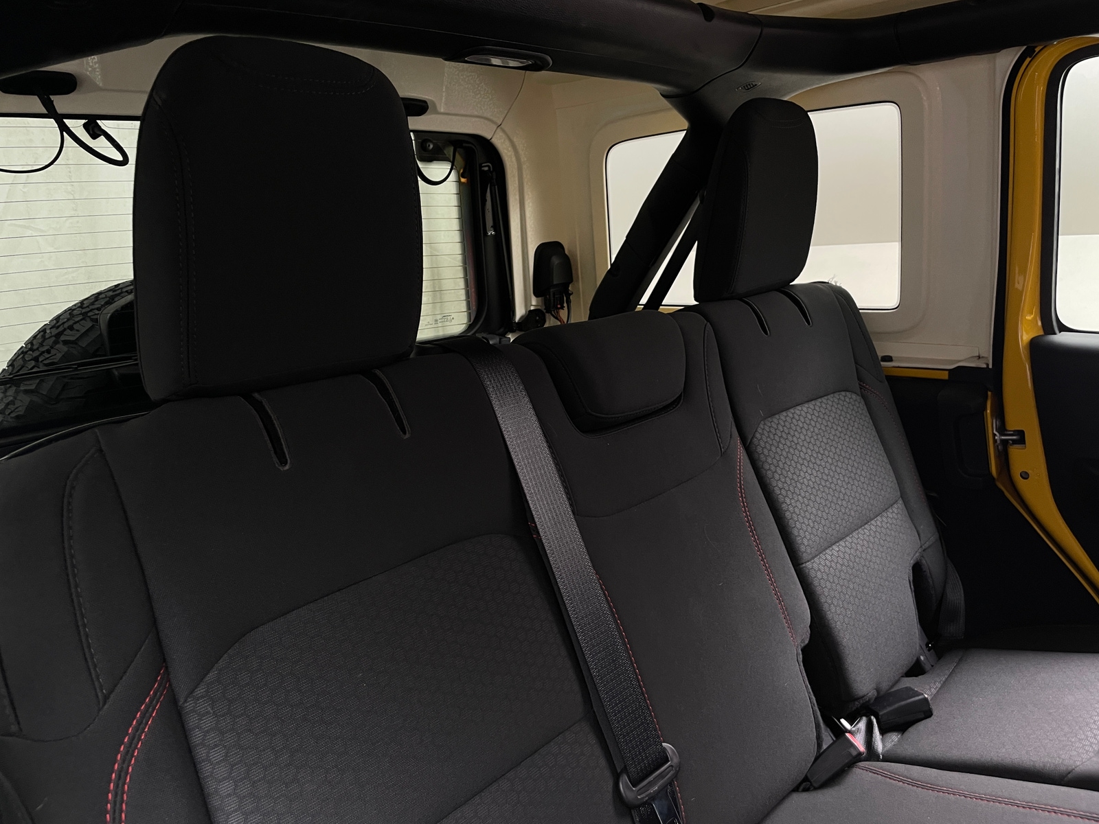 Thumbnail: 2019 Jeep Wrangler - 6