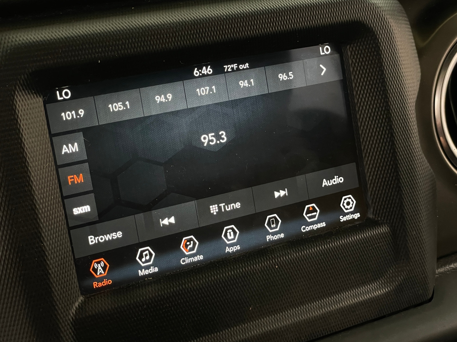 Thumbnail: 2019 Jeep Wrangler - 4