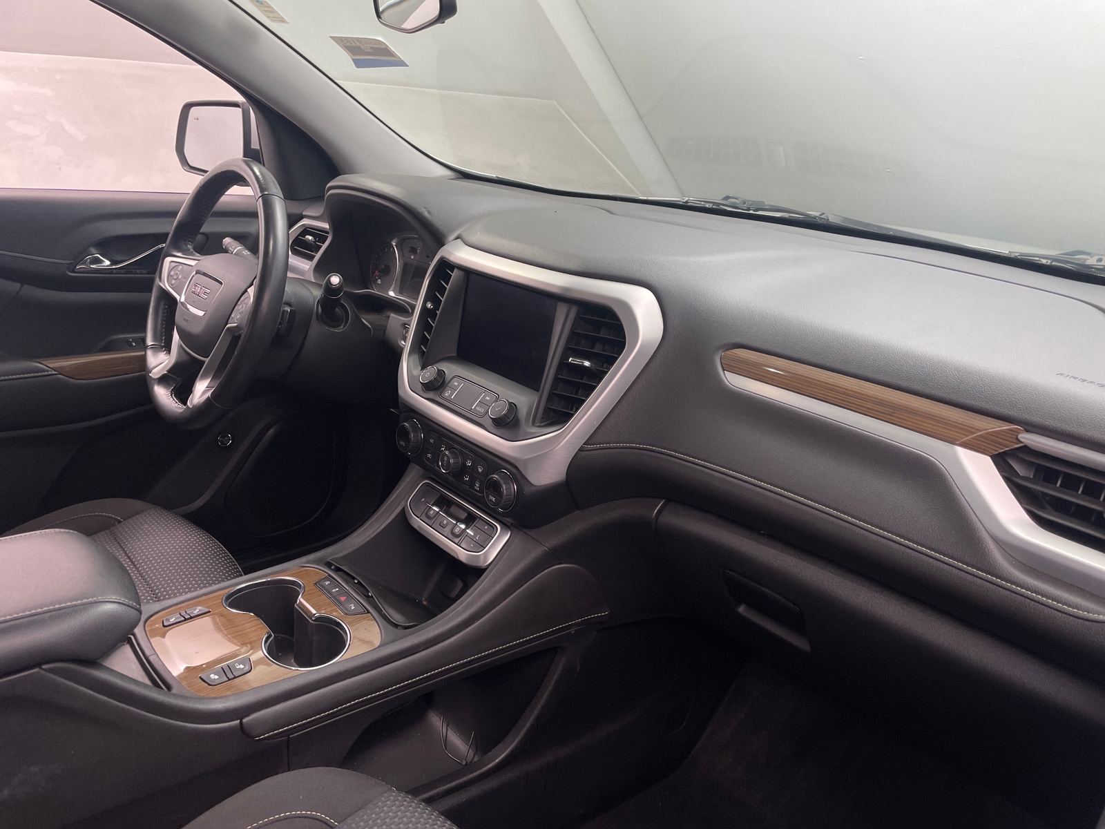 Thumbnail: 2020 GMC Acadia - 3