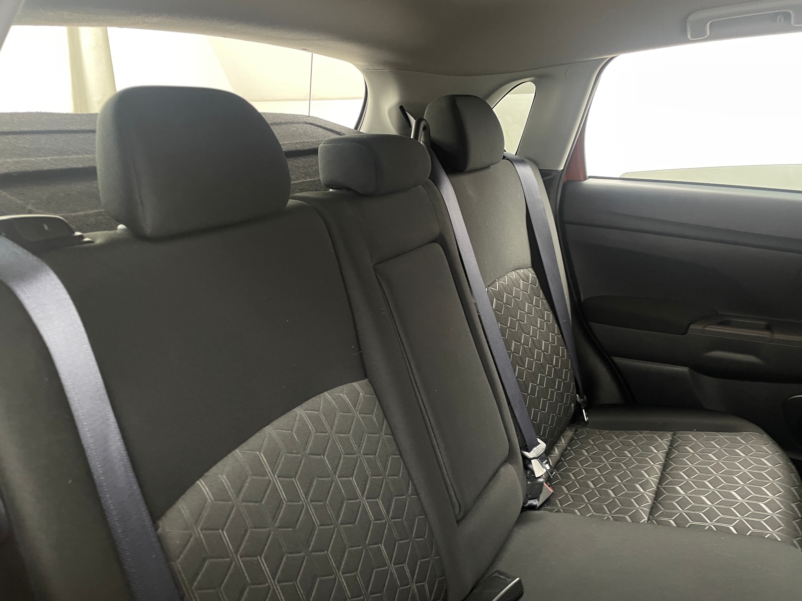 Thumbnail: 2023 Mitsubishi Outlander Sport - 6