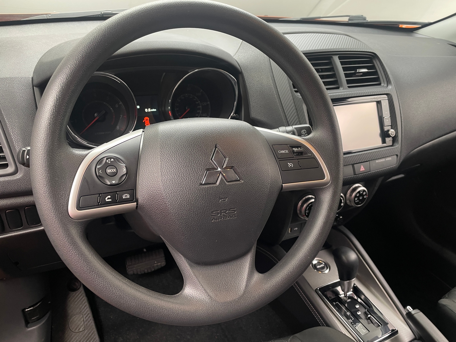 Thumbnail: 2023 Mitsubishi Outlander Sport - 5
