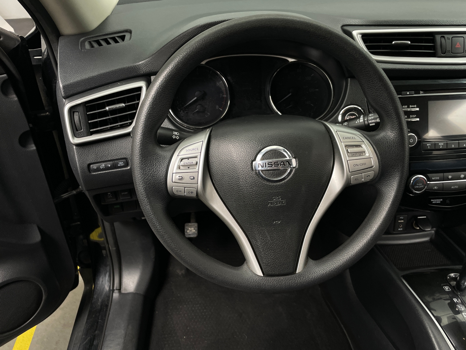 Thumbnail: 2016 Nissan Rogue - 5