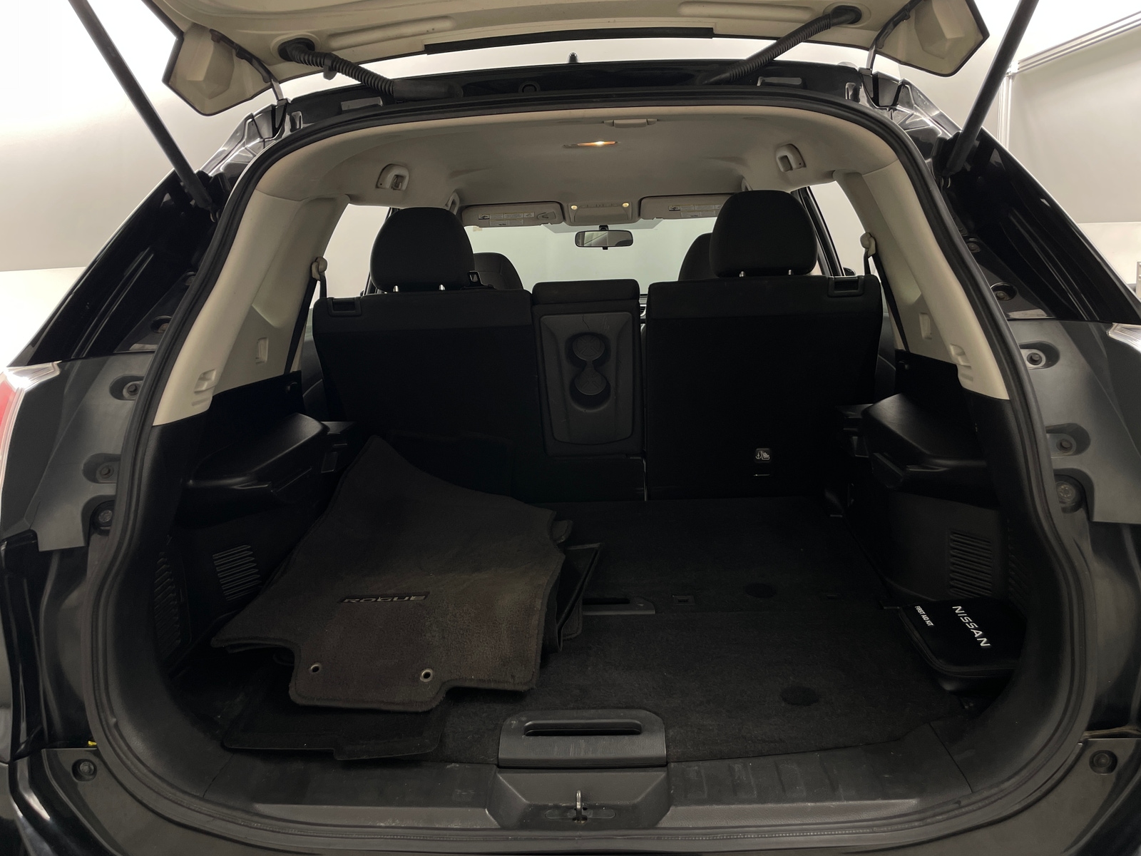 Thumbnail: 2016 Nissan Rogue - 7