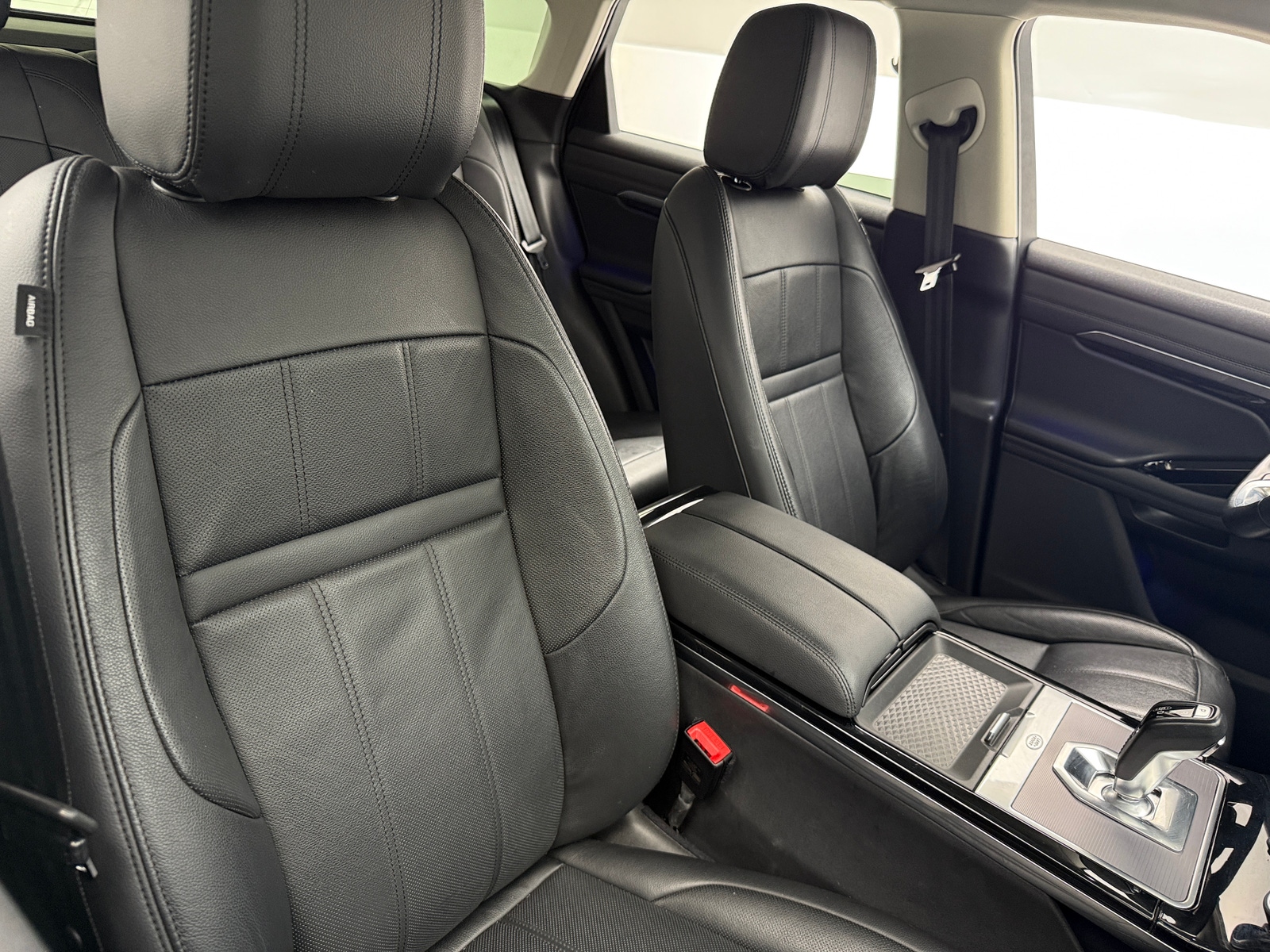 Thumbnail: 2020 Land Rover Range Rover Evoque - 2