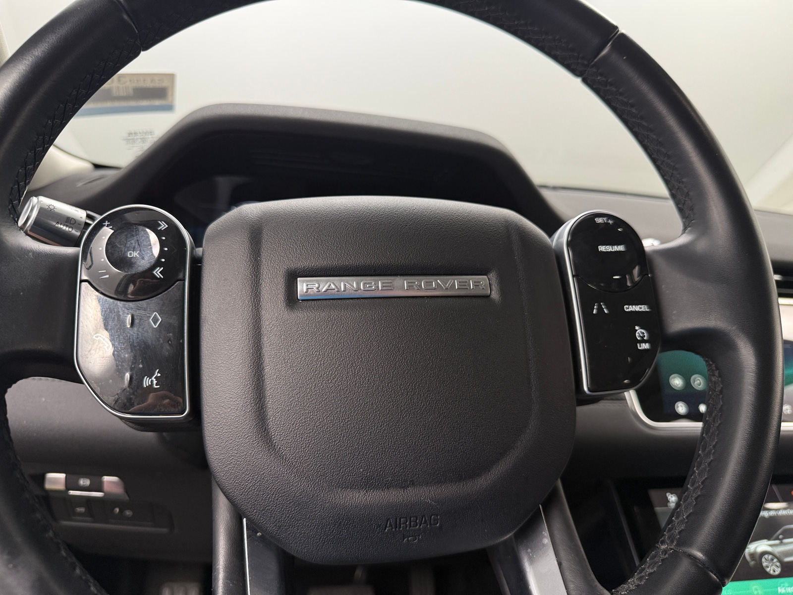 Thumbnail: 2020 Land Rover Range Rover Evoque - 5