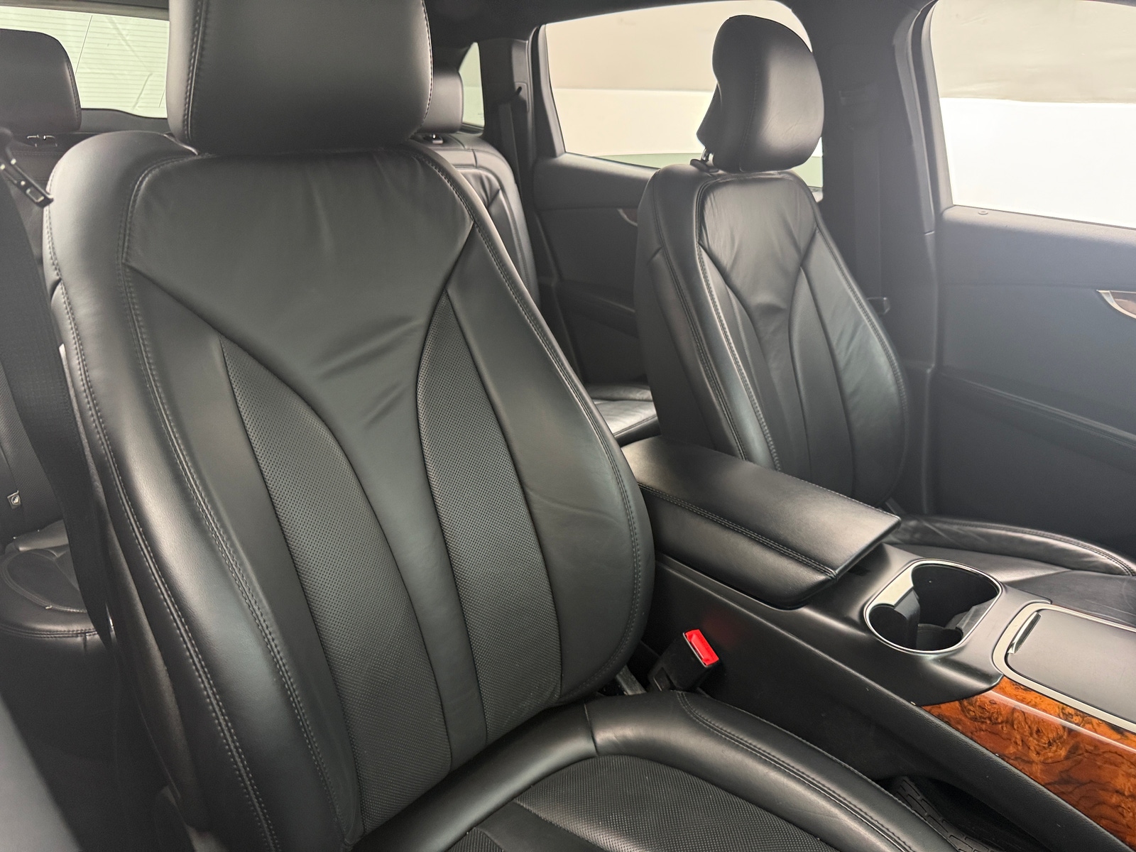 Thumbnail: 2019 Lincoln Nautilus - 2