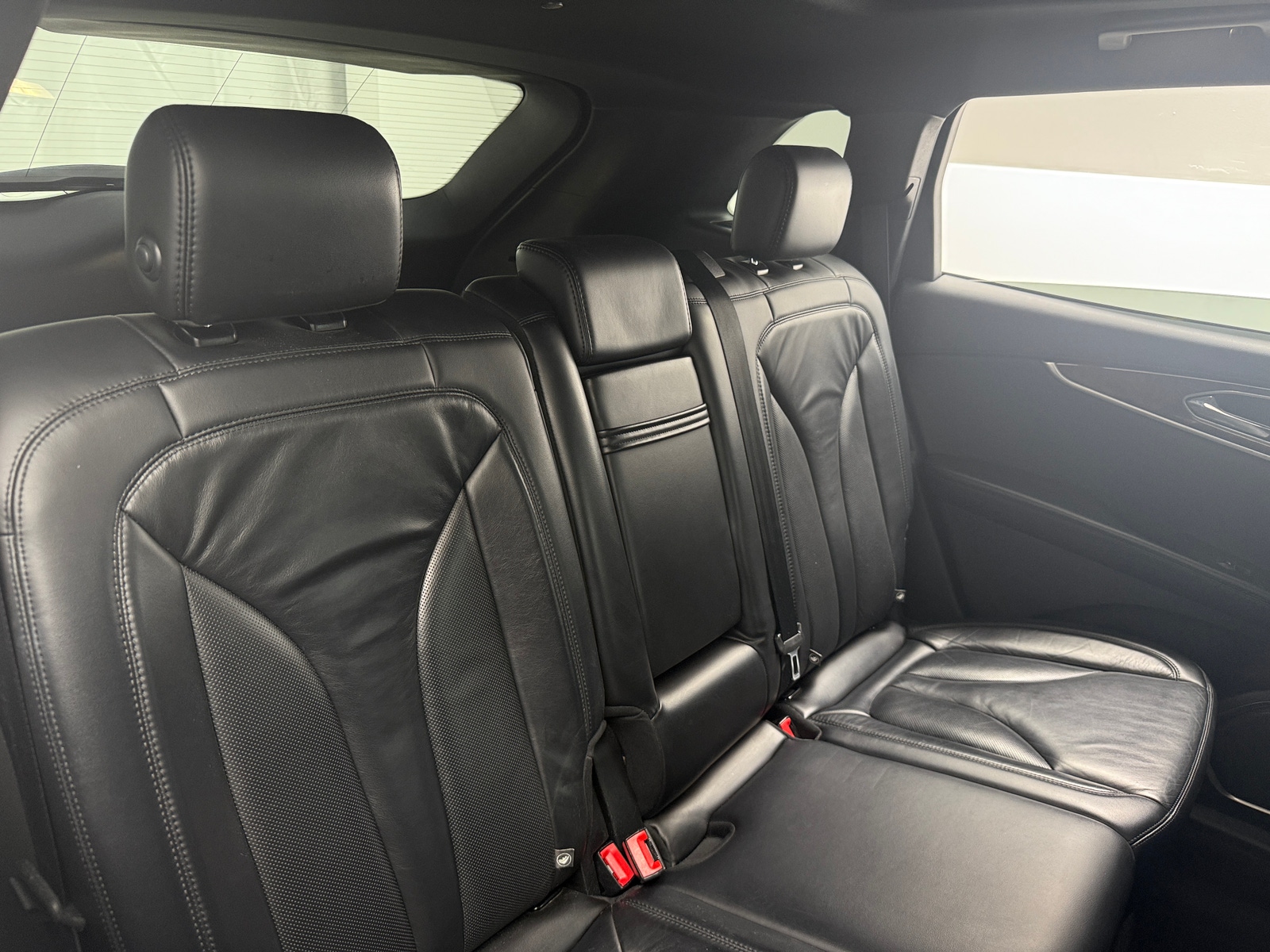 Thumbnail: 2019 Lincoln Nautilus - 6
